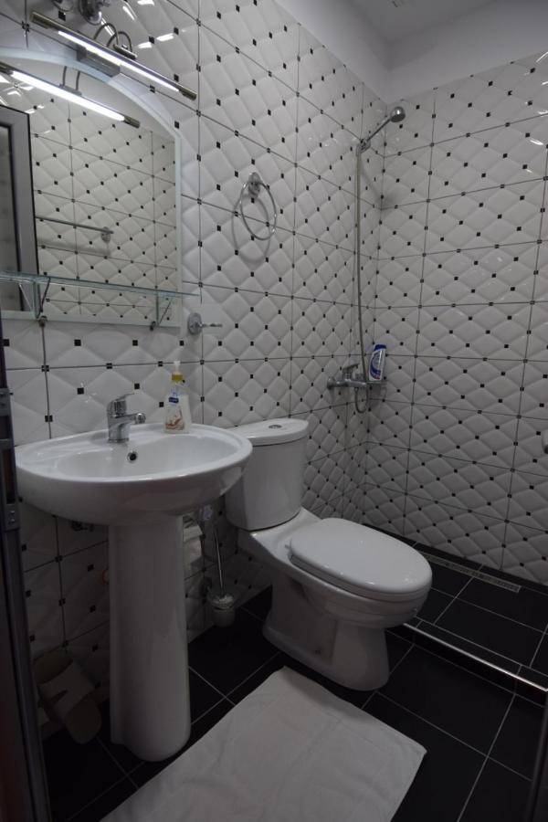 Hotel Brahimi Gjirokastër Екстериор снимка