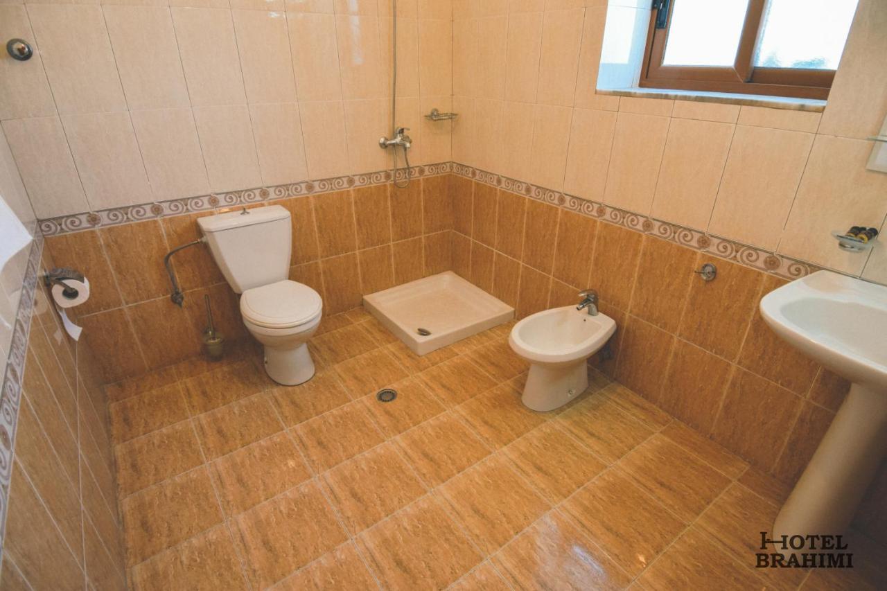 Hotel Brahimi Gjirokastër Екстериор снимка