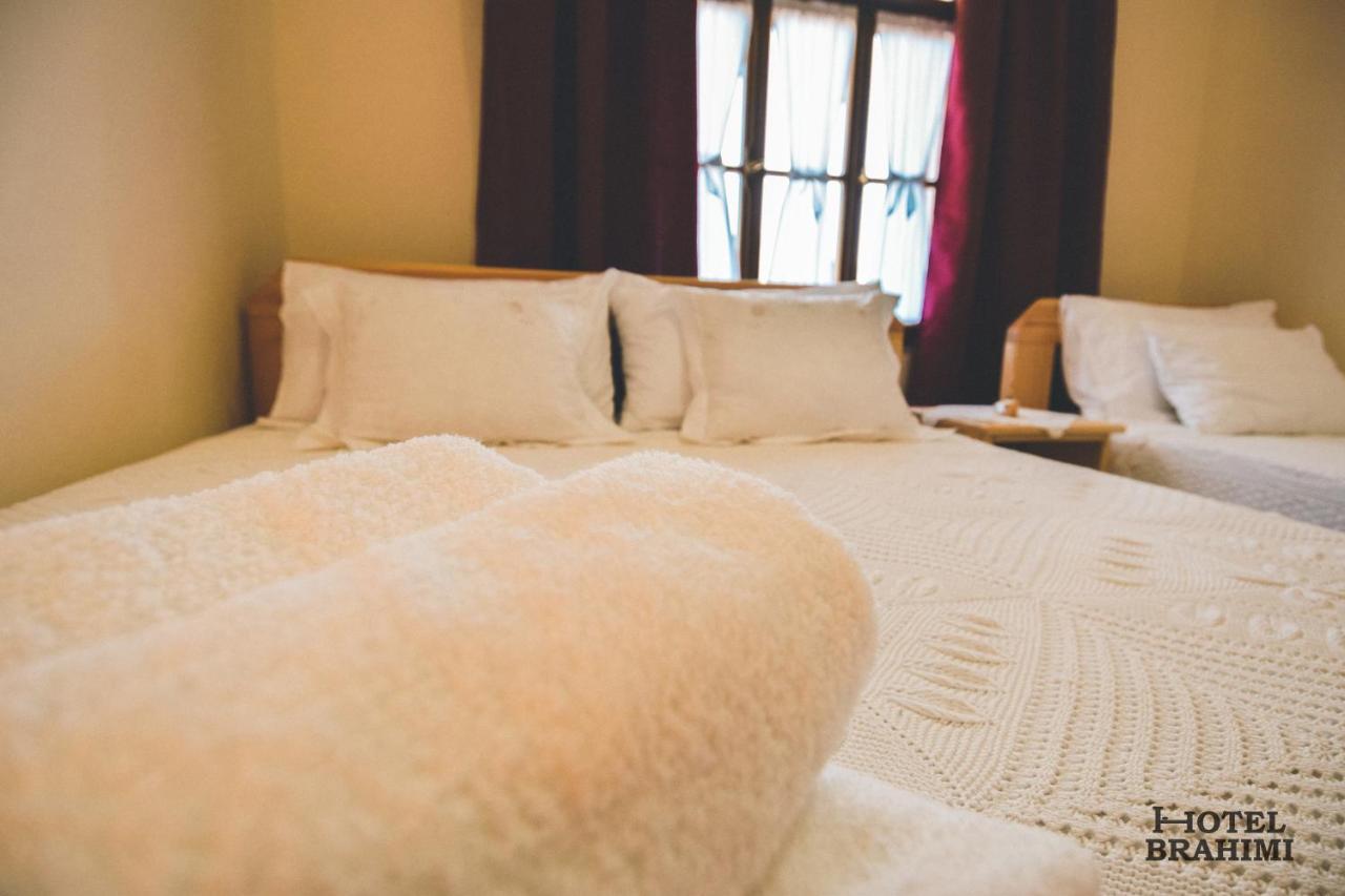 Hotel Brahimi Gjirokastër Екстериор снимка