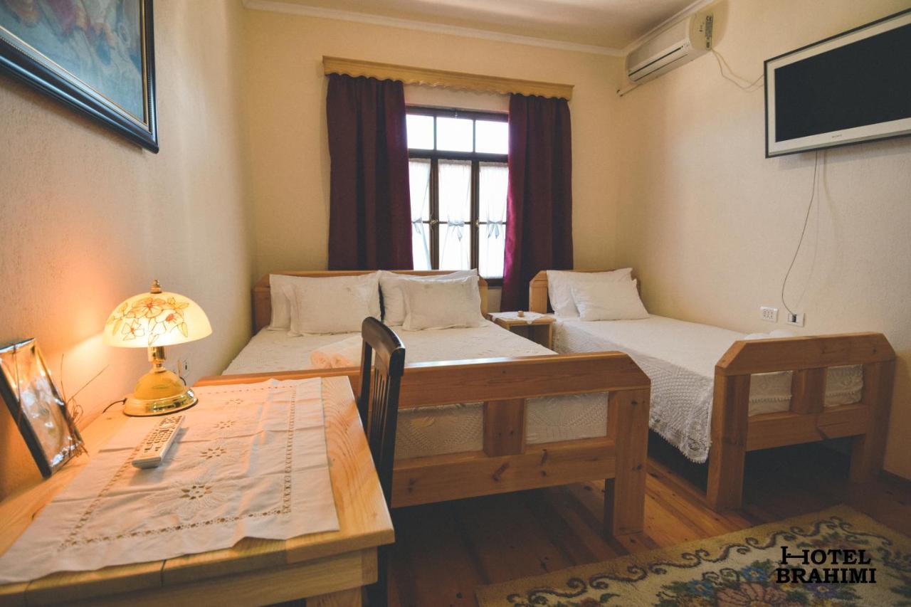 Hotel Brahimi Gjirokastër Екстериор снимка