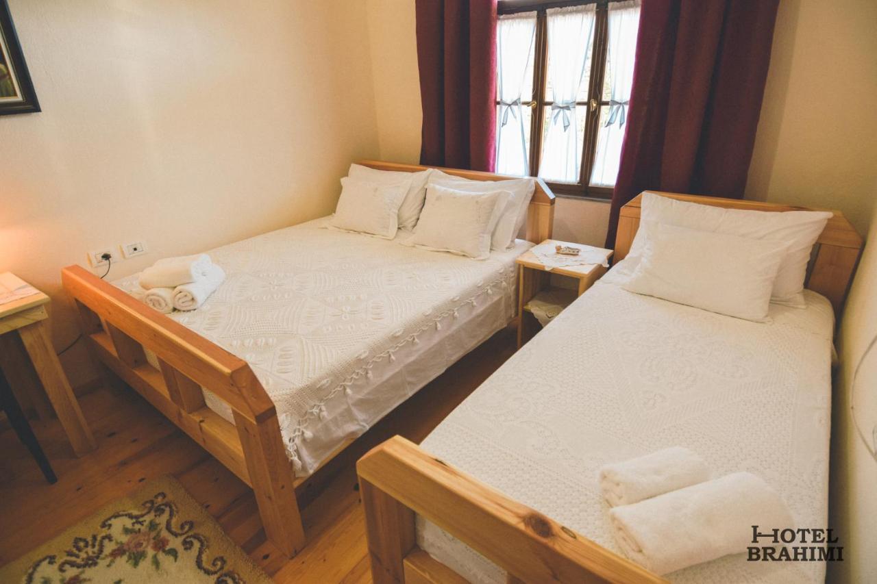 Hotel Brahimi Gjirokastër Екстериор снимка