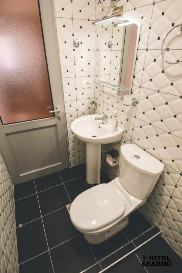 Hotel Brahimi Gjirokastër Екстериор снимка